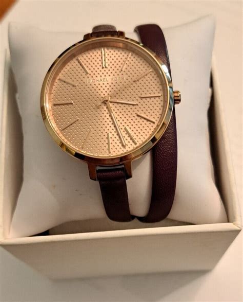 NWT Michael Kors Plum watch MK2576. Rose gold